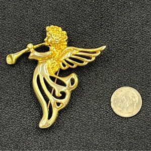 Vintage SFJ Gold Tone Christmas Angel Blowing Horn Brooch